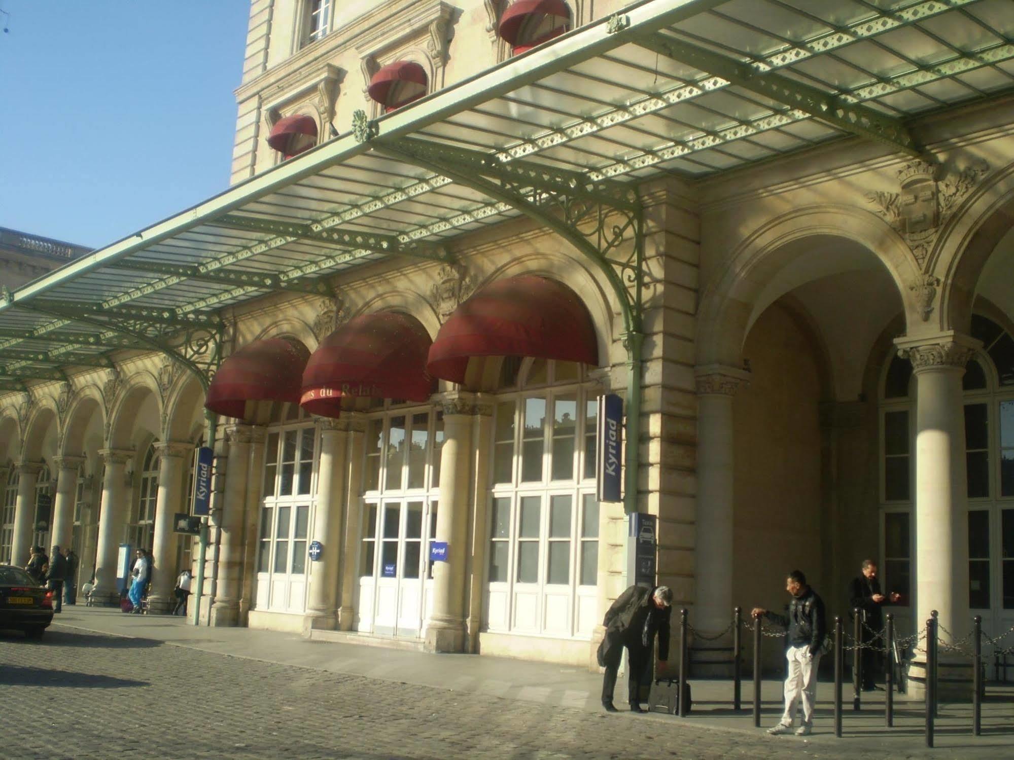 Kyriad Paris 10 - Gare De L'Est Kültér fotó